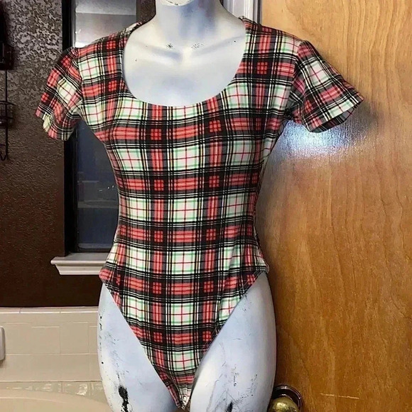 Round neck Short sleeved Plaid Bodysuit - Picture 1 of 9